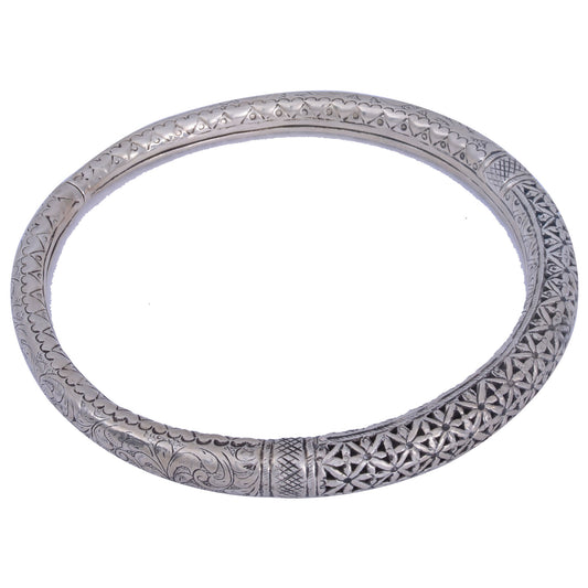 Sterling Silver Neckring Star Pattern