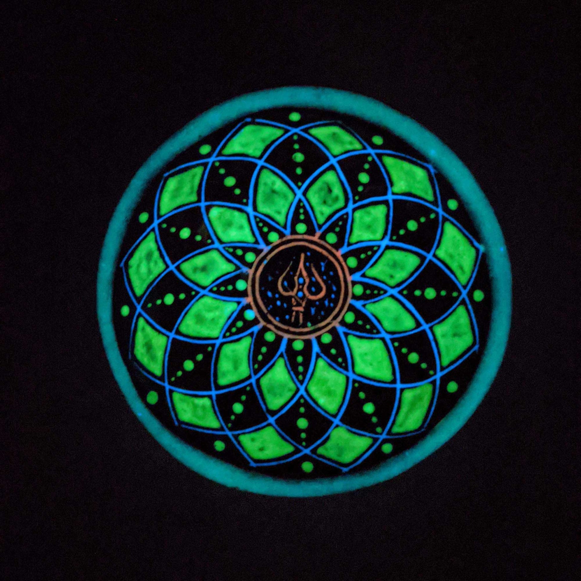 Black Bowl Front Glow