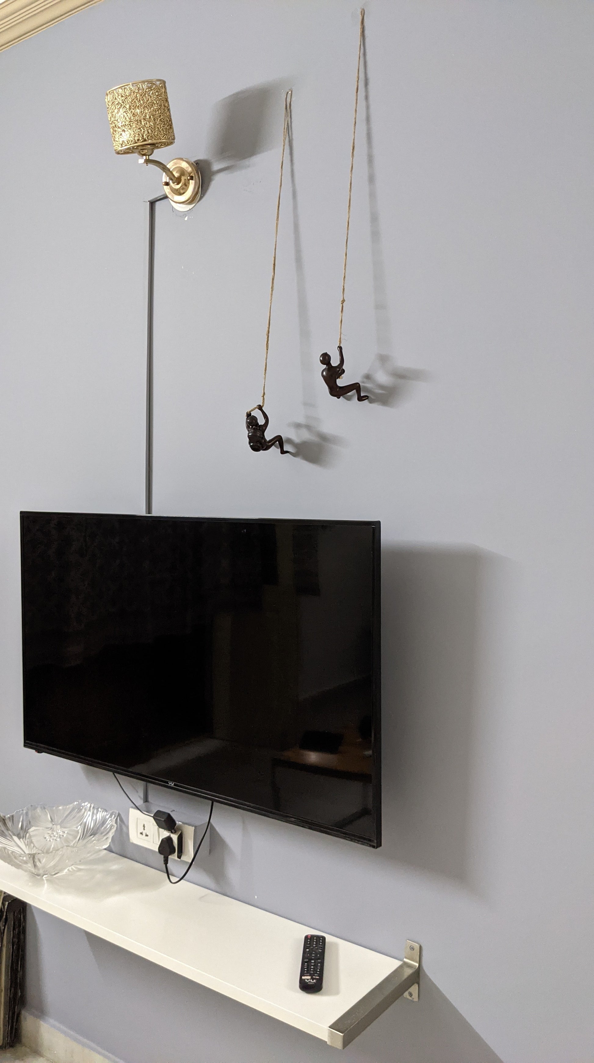 Climbing-Man-Wall-Decor-1pair-live-view-min