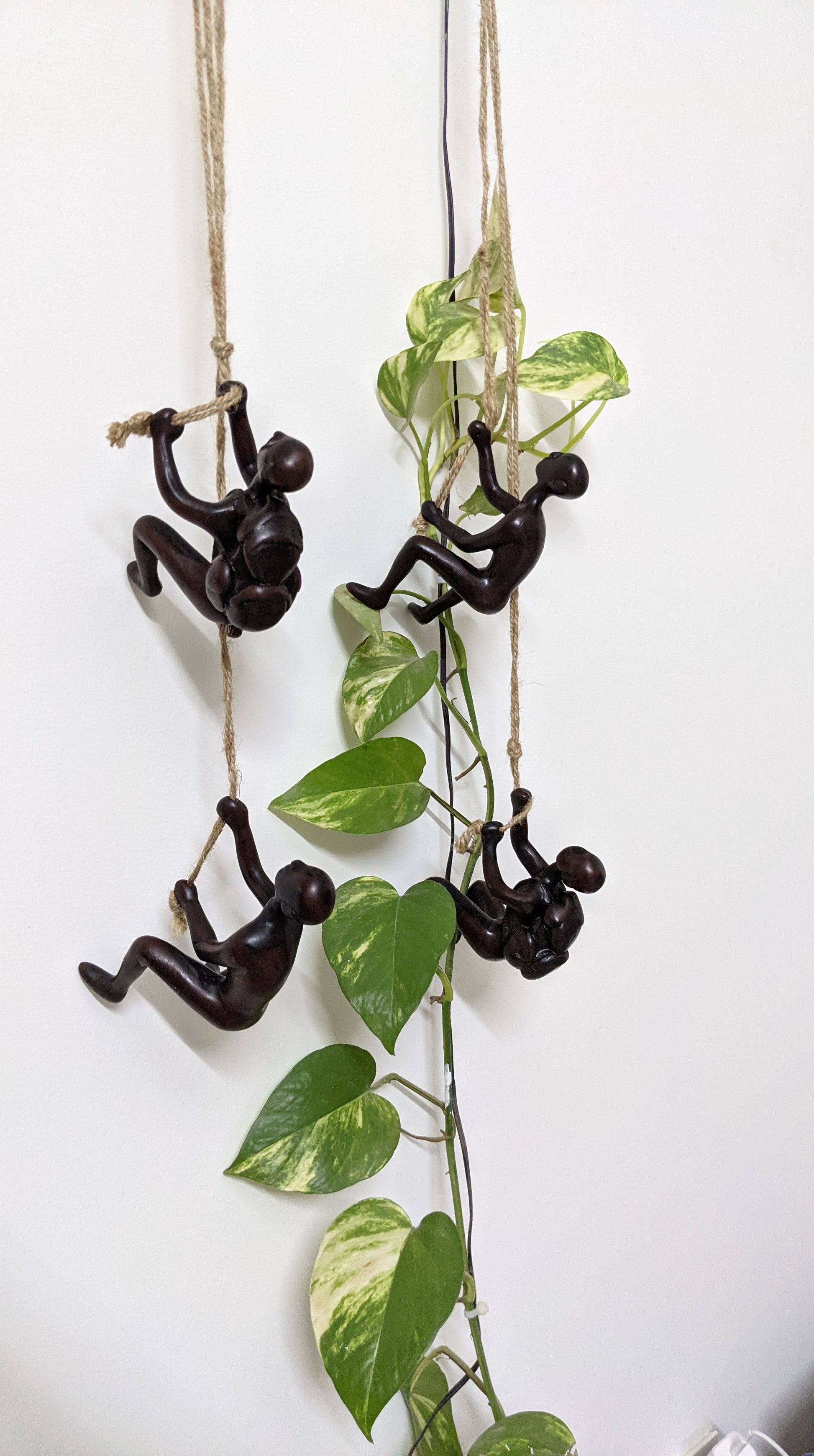 Climbing-Man-Wall-Decor-2pair-side-view
