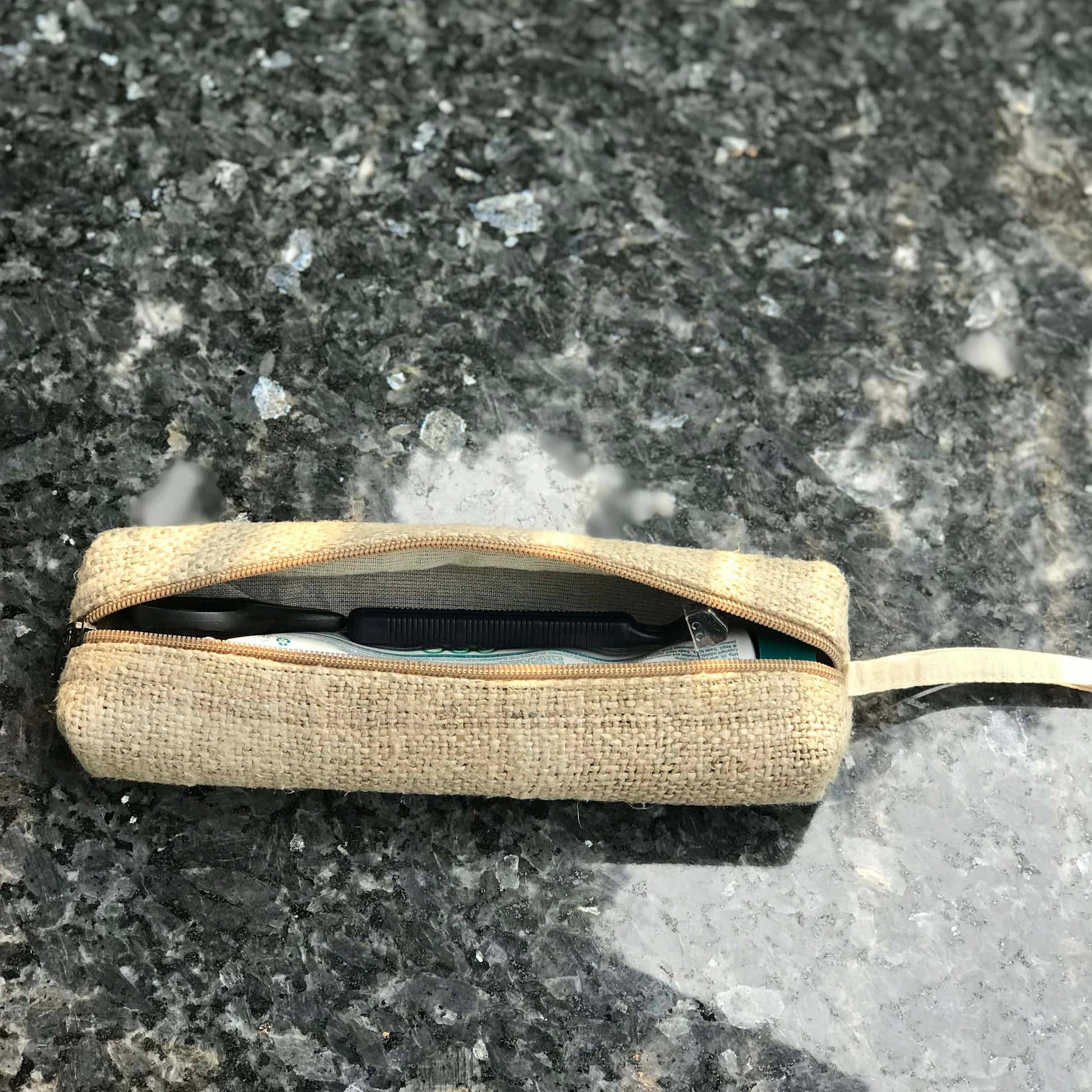 Travel pouch made from 100% pure hemp