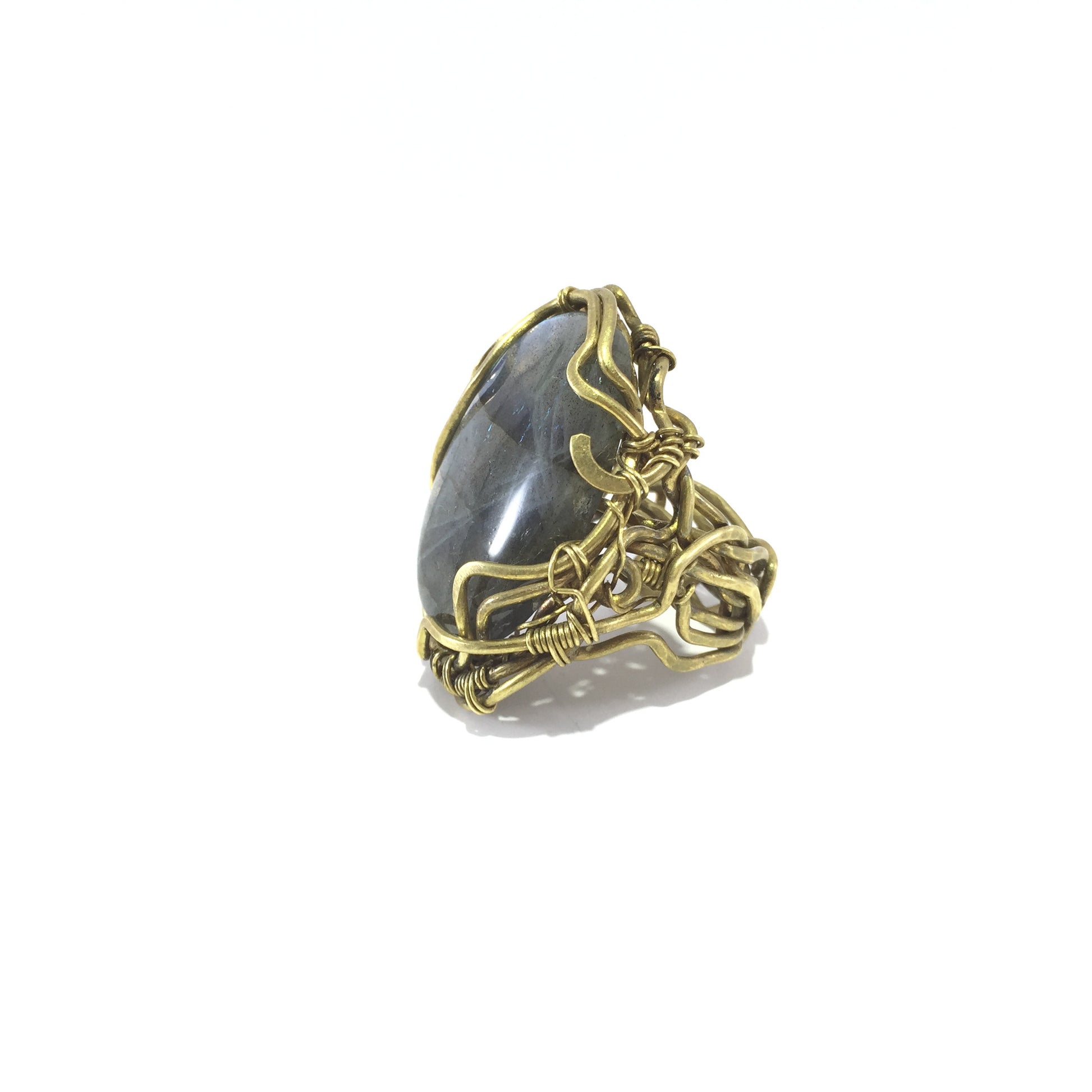 Hancrafted ring with brass wire and labrodorite stone