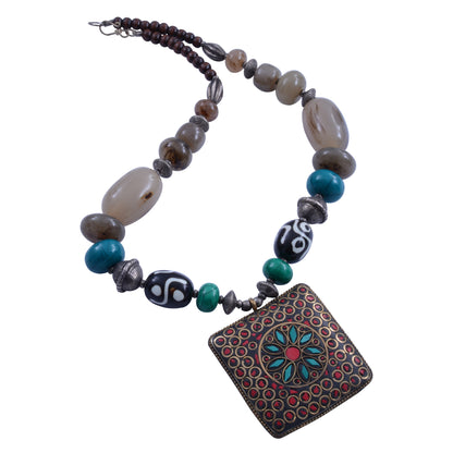 Handcrafted tibetan neckpiece from stone beads