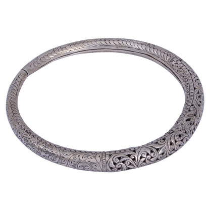 Sterling Silver Neckring Leaves Pattern