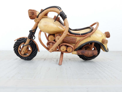 Cruiser bike hand-crafted from wood